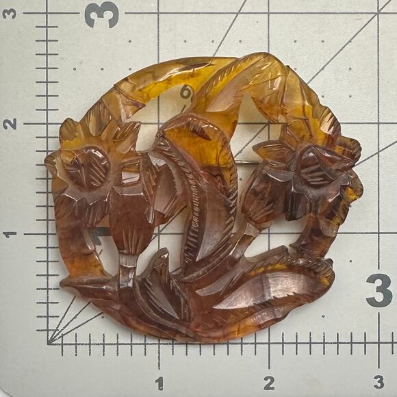 REPAIR antique vintage retro carved apple juice Bakelite large floral brooch - Picture 8 of 8
